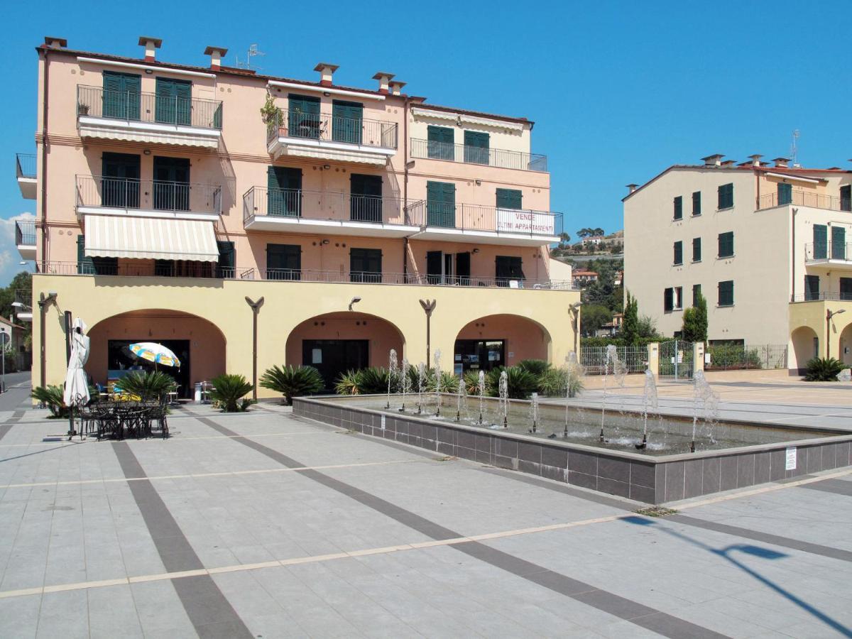 Apartment Cala Azzurra - Imp312 By Interhome Imperia Exterior foto